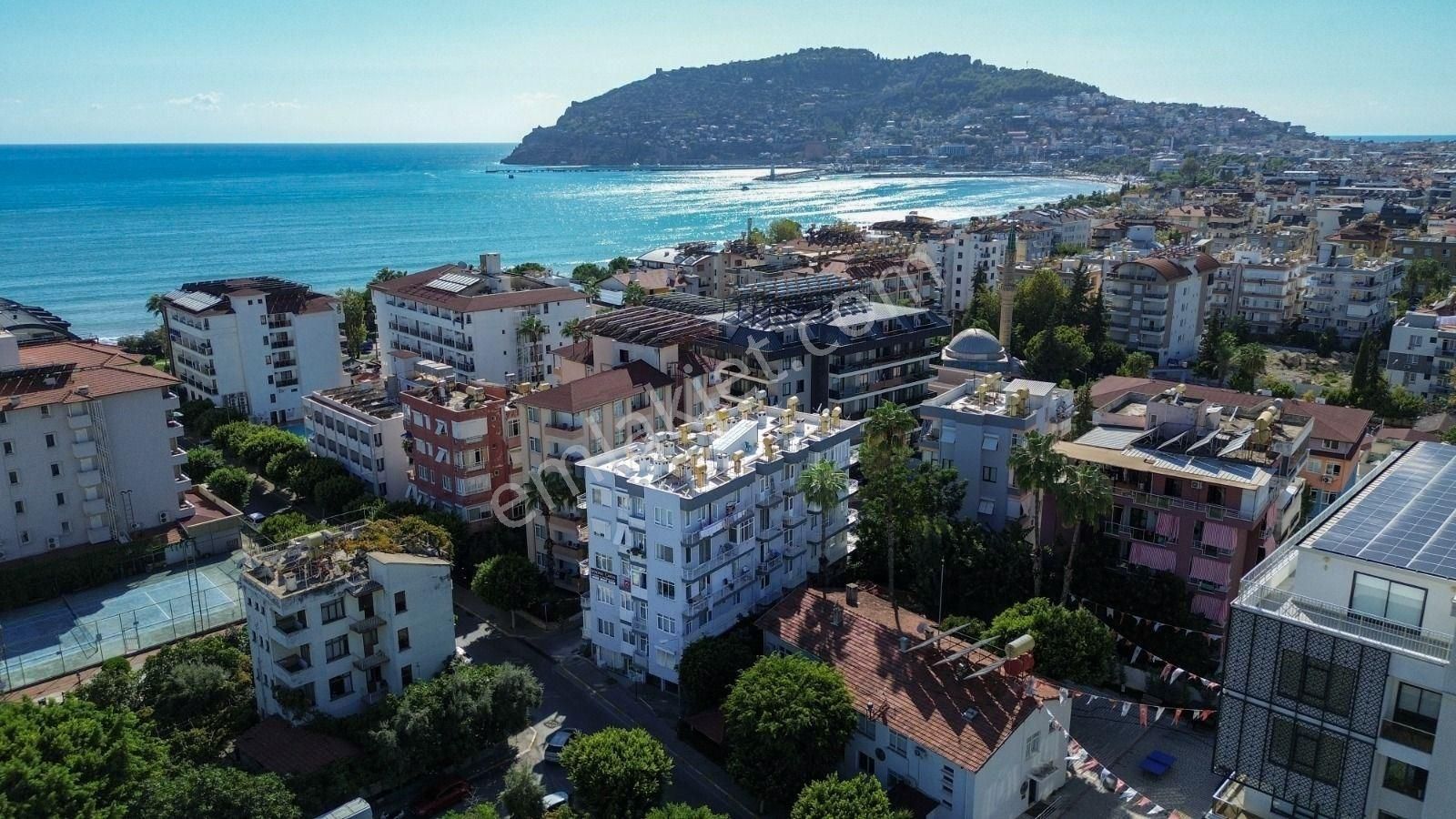 Alanya Güllerpınarı Denize 160 Metre 2+1 Satılık Daire
