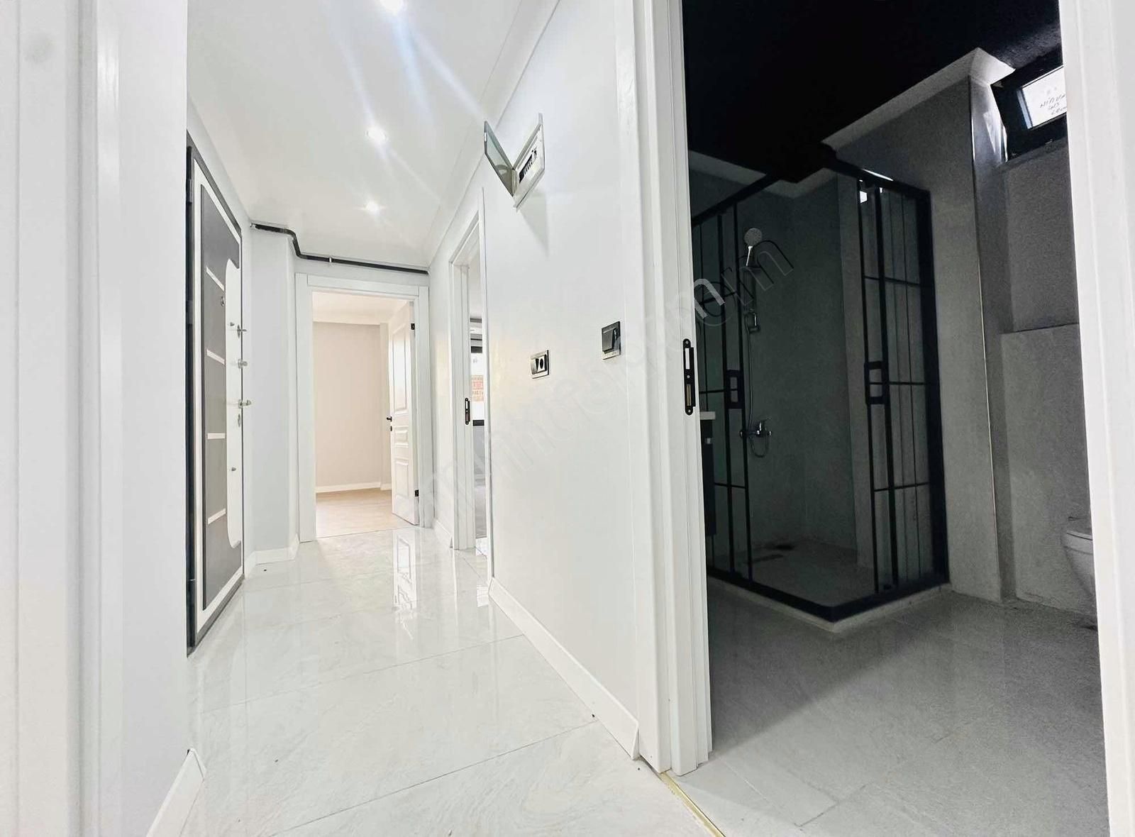 Gençosman Cd Dibinde Satılık 2+1 90 M2 Yüksek Giriş