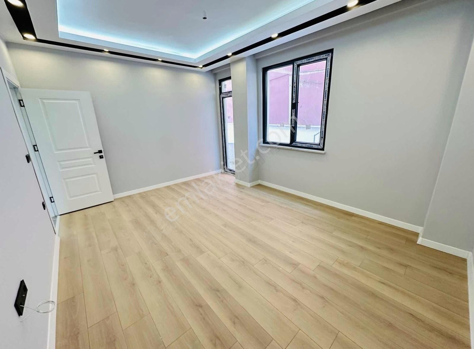 K.karabekir Çınar Mevkıı K.oto 2+1 90m2 Bahçe Katı