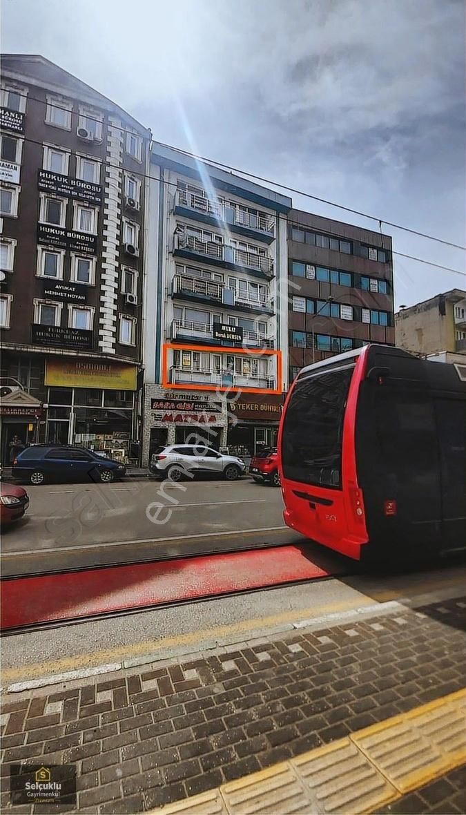 Bursa'nın Kalbinde Satılık İsterseniz İş Yeri / İsterseniz Daire