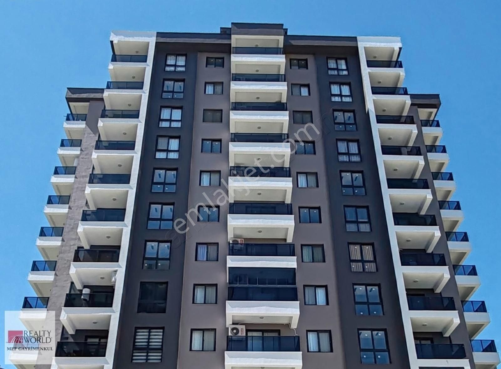 Rw Mef'ten Erdemli Çeşmeli Mh Denize 50 M Mesafede Satılık Daire