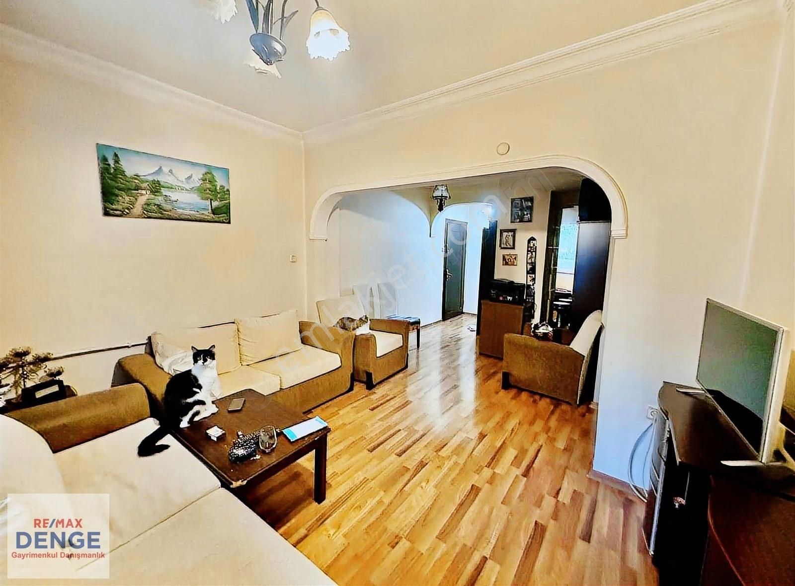 Kadıköy Erenköy Mahallesınde 2+1 Gırışkat Satılık Daıre