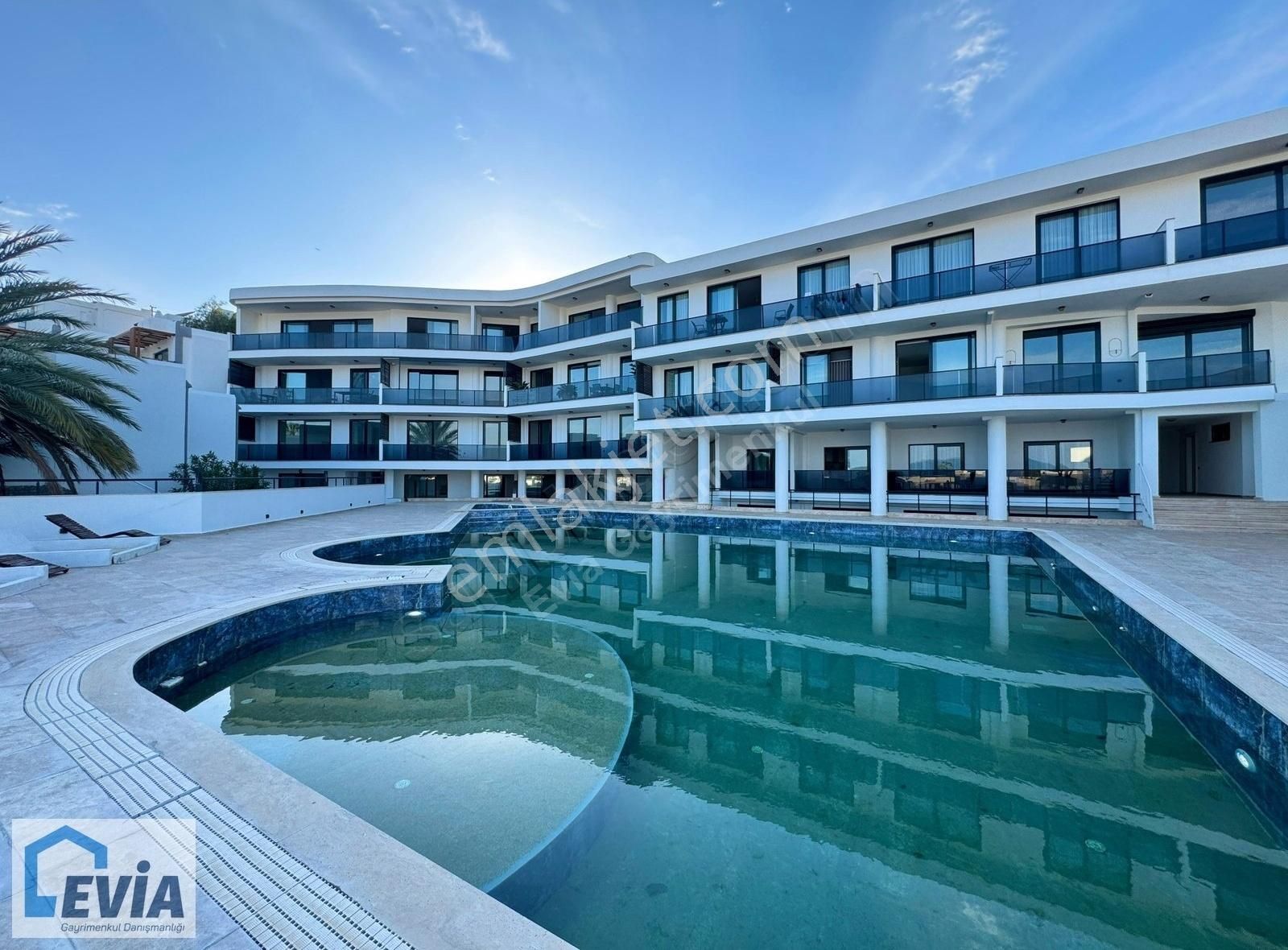 Bodrum Bitez Asarlıkta Deniz Manzaralı, 2+1 Rezidans Daire