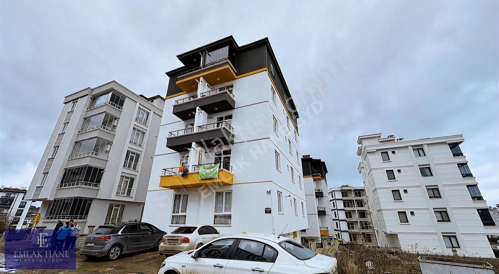Fiyat Performans! Pelitköy Tramvaya 250m! Lux Dizayn Fırsat 1+1!