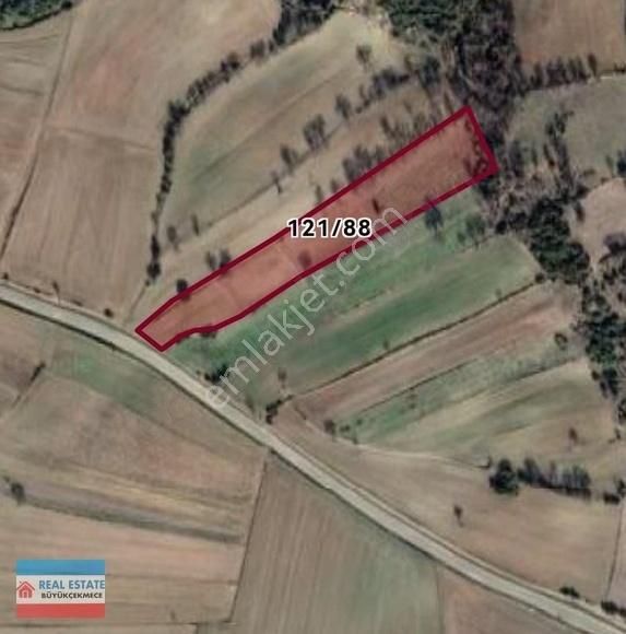 Gelibolu Bayramiç Mah. Köye 600 Mt Yol Üzeri 5350 M2 Tarla