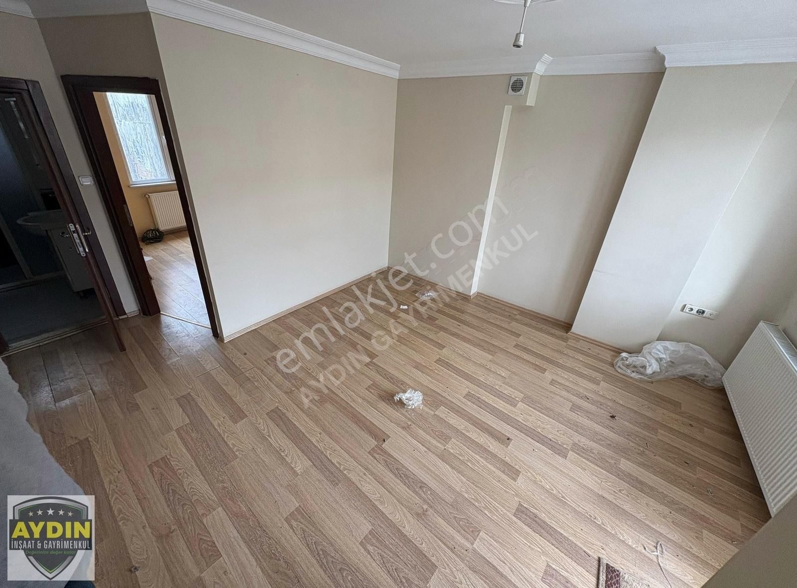 Aydın İnş. Sultançifliği Mah 2+1 85m2 3.kat 6.yıllık