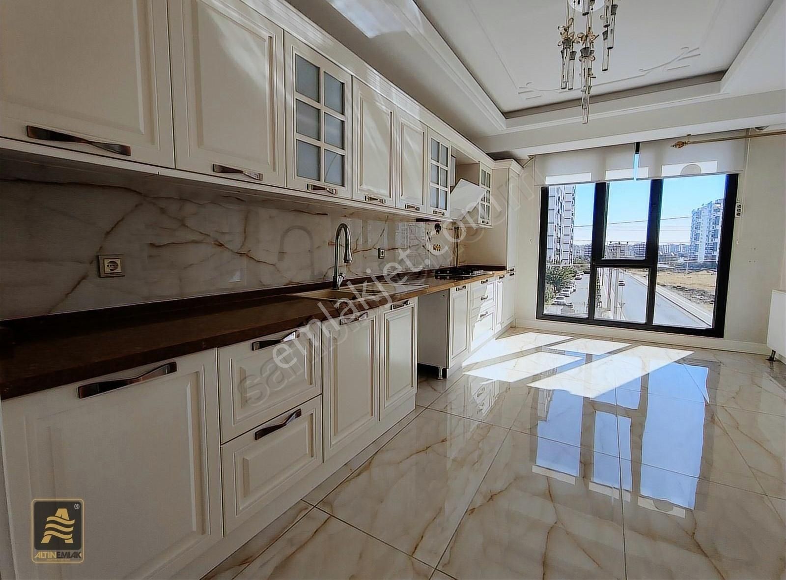 Diyarbakır Kayapınar Otogar Arkası 4+1 Ultra Lüks Daire