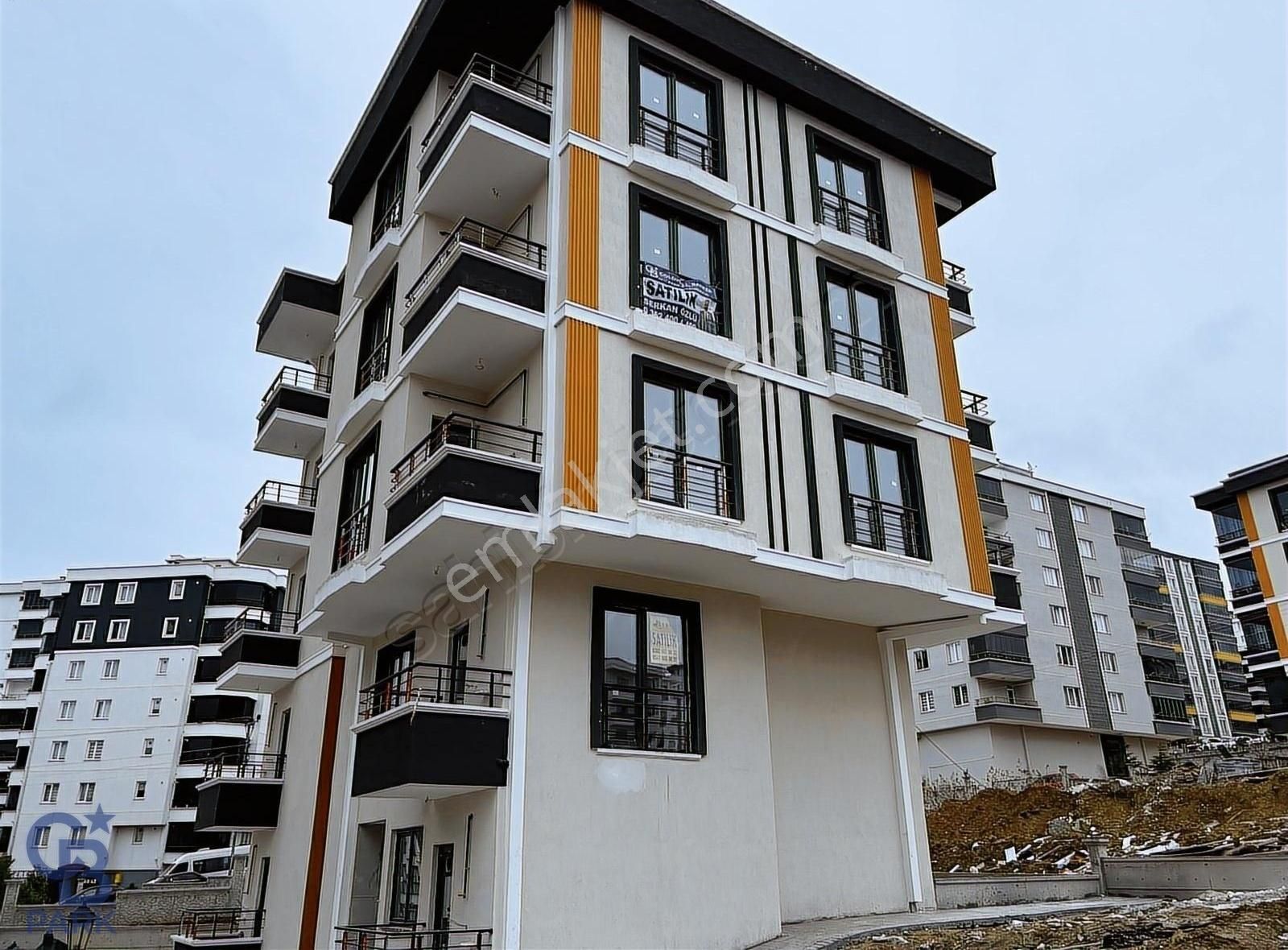Cb Park Serkan Özlü'den Atakent Mahallesinde Fırsat 1+1 Daire