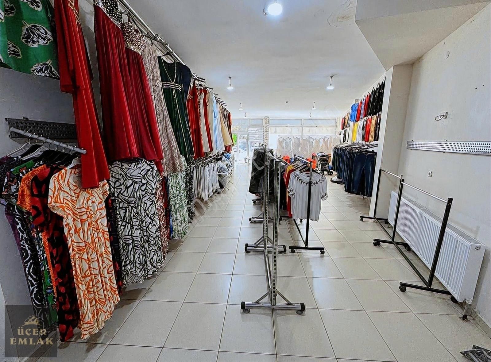 Üçer Emlak'tan Lüleburgaz Yıldız Mah.240 M2 Satılık Dükkan