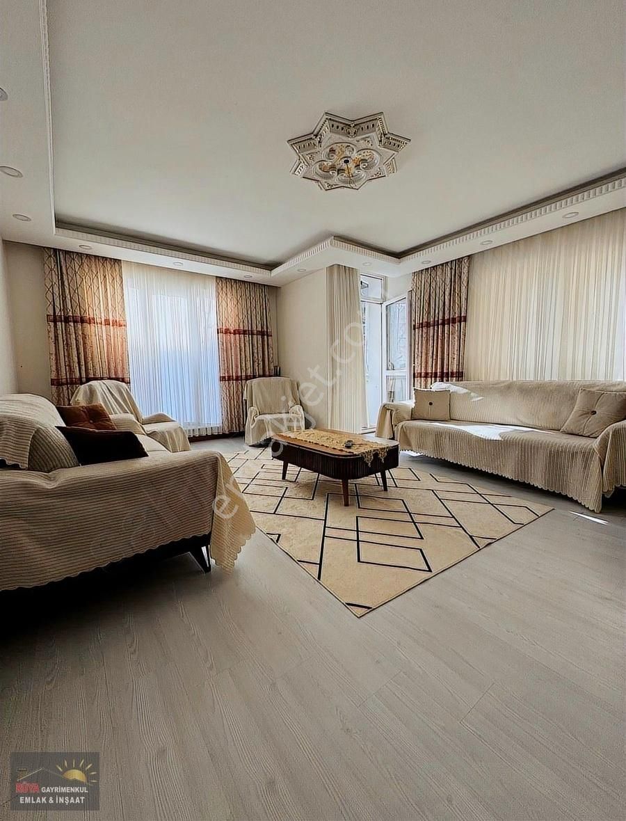 Rüya Gayrimenkul'den Satılık Köşe Başı 3+1 147 M2 Daire