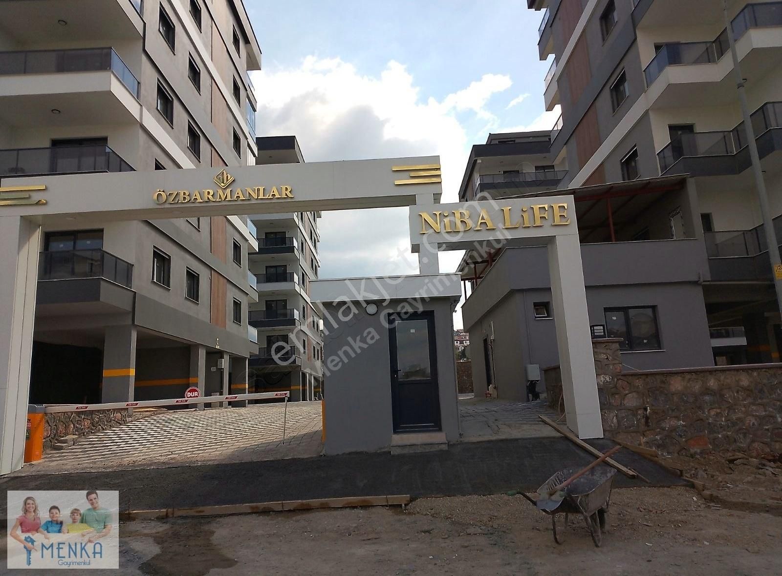 Manisa Turgutlu Ergenekon Mh De Satılık 3+1 Lüks Daire