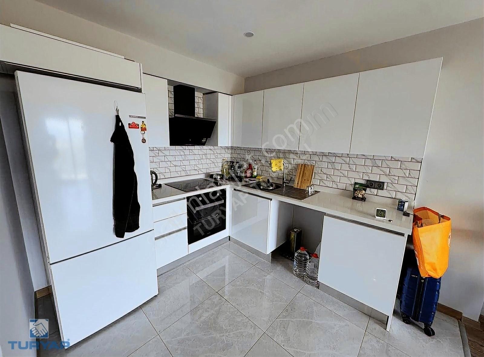 Torbalı Da İzban Yakını Havuzlu Sitede Satılık 1+1 Daire