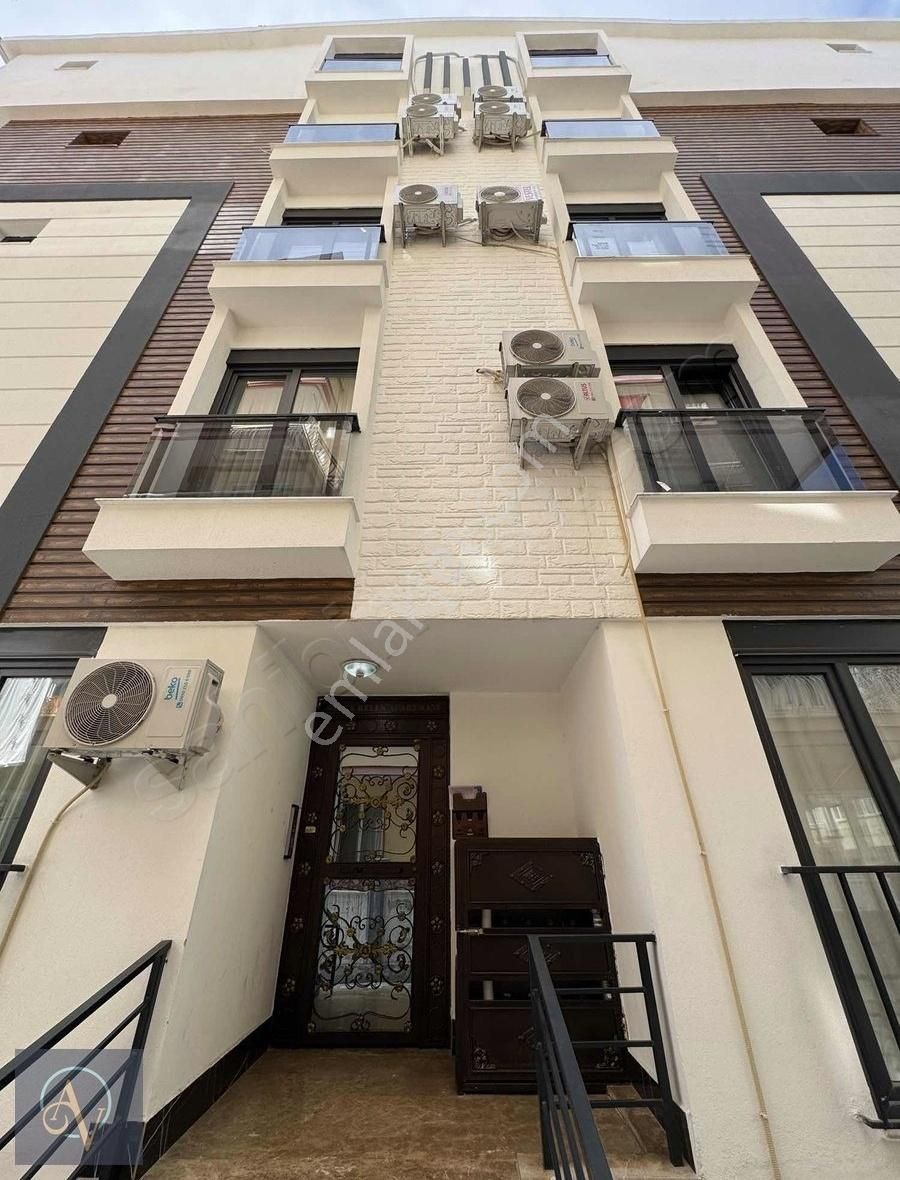 Avcu Group Gayrimenkulden Satılık Katta Ful Eşyalı 1+1 Daire