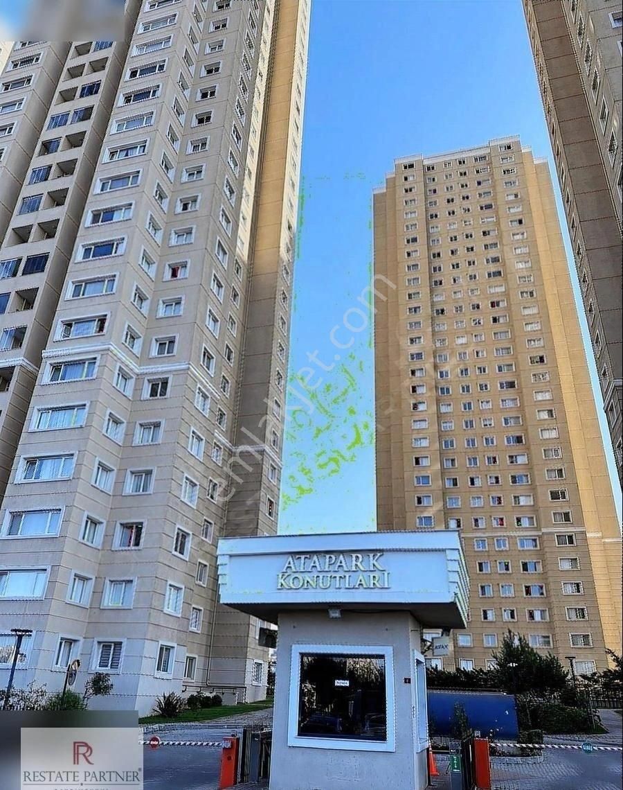 Ataşehir Atapark Konutları Boş Golf Cephe 2,5 + 1 Satılık !!!