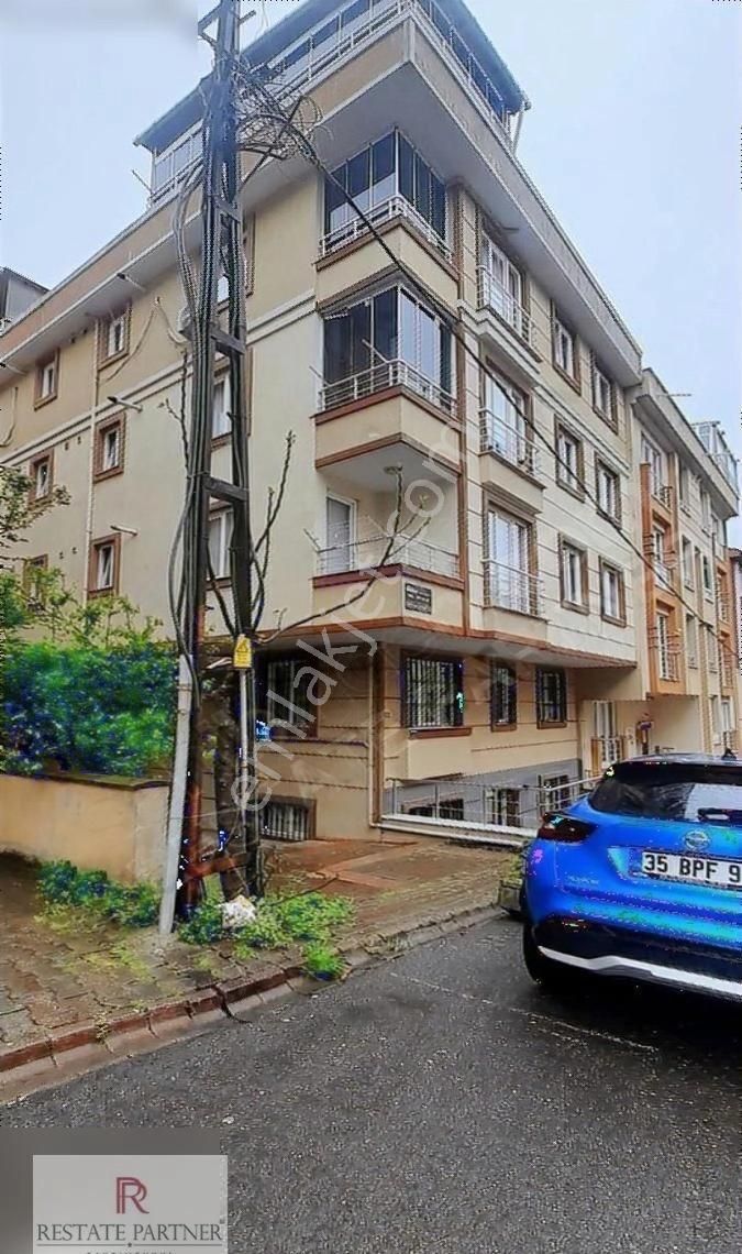 Ümraniye Çakmak Mah .satılık 2+1
