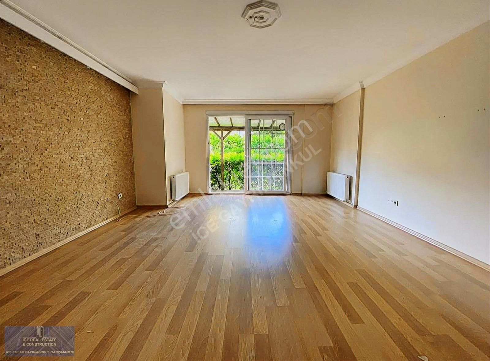 Menta Alyans Sitesin'de Boş Satılık 2+1 Dubleks Daire