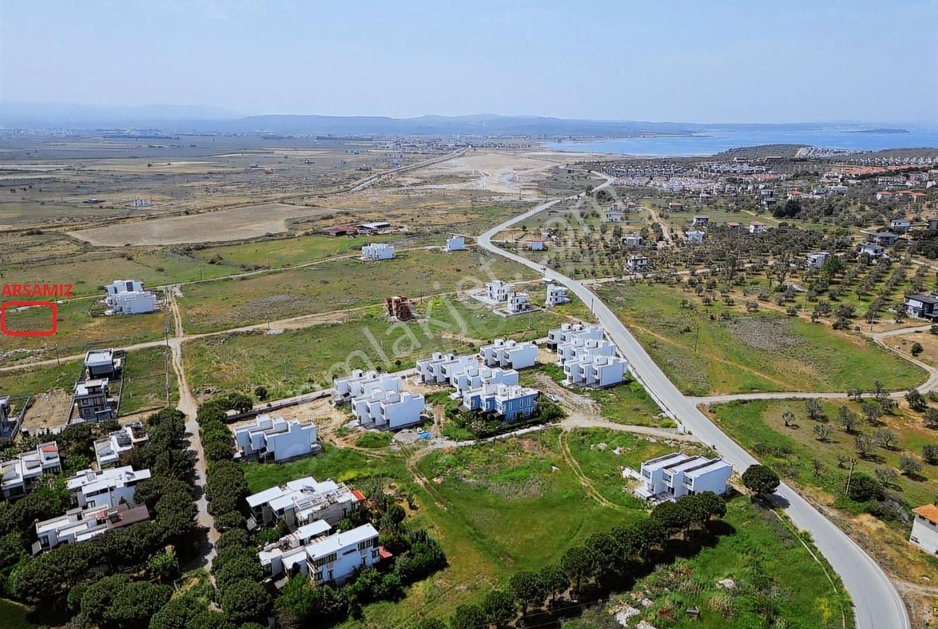 Ayvalık Özcan Emlaktan Gömeç Karaağaçta Satılık Üçüz Villa Arsası