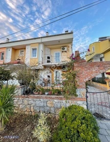 Fethiye Foça Mahallesinde Tek Tapu 2 Daire
