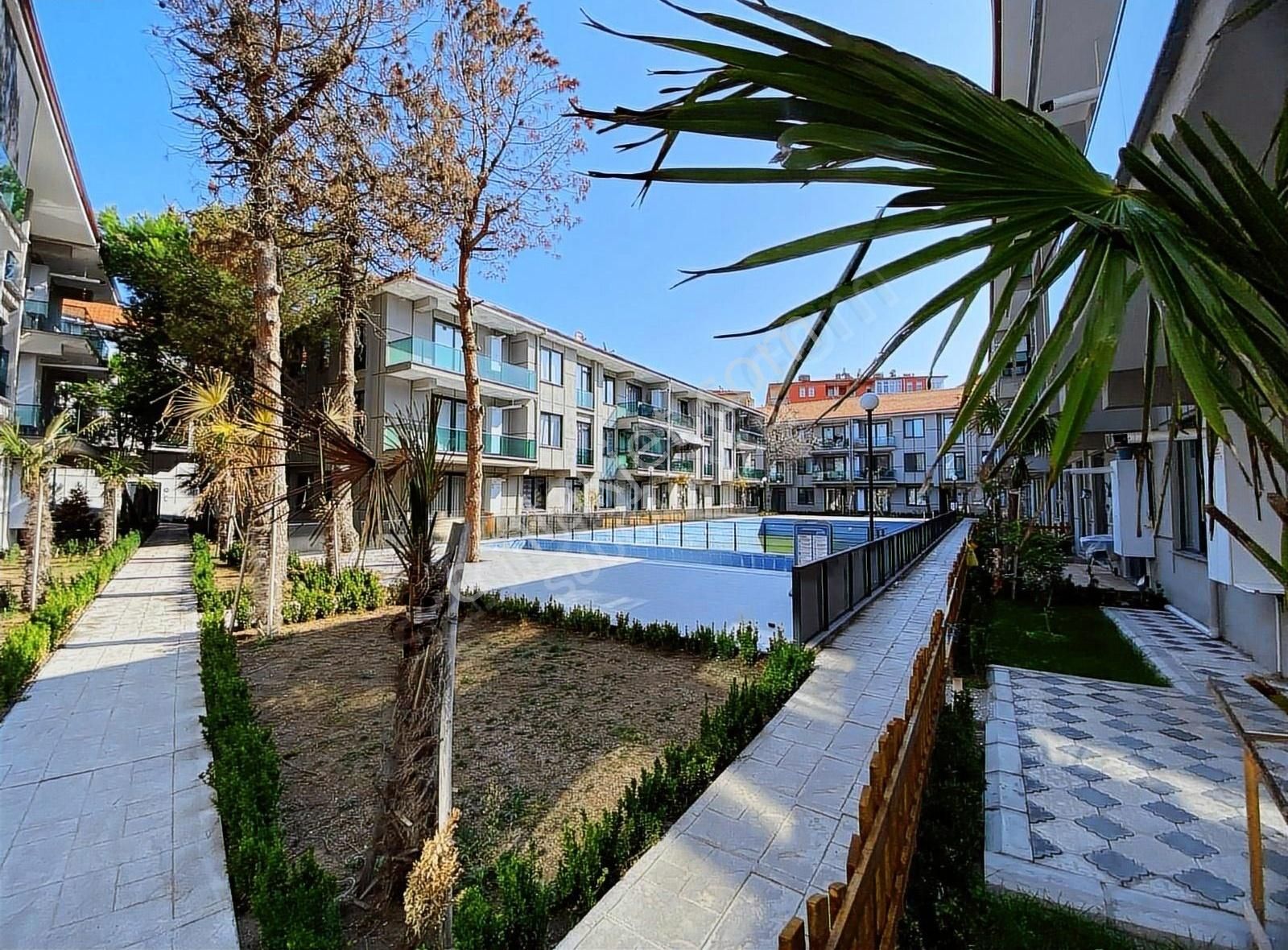 Sakarya Karasu Çamlık 1 Sitesi Satılık Arakat