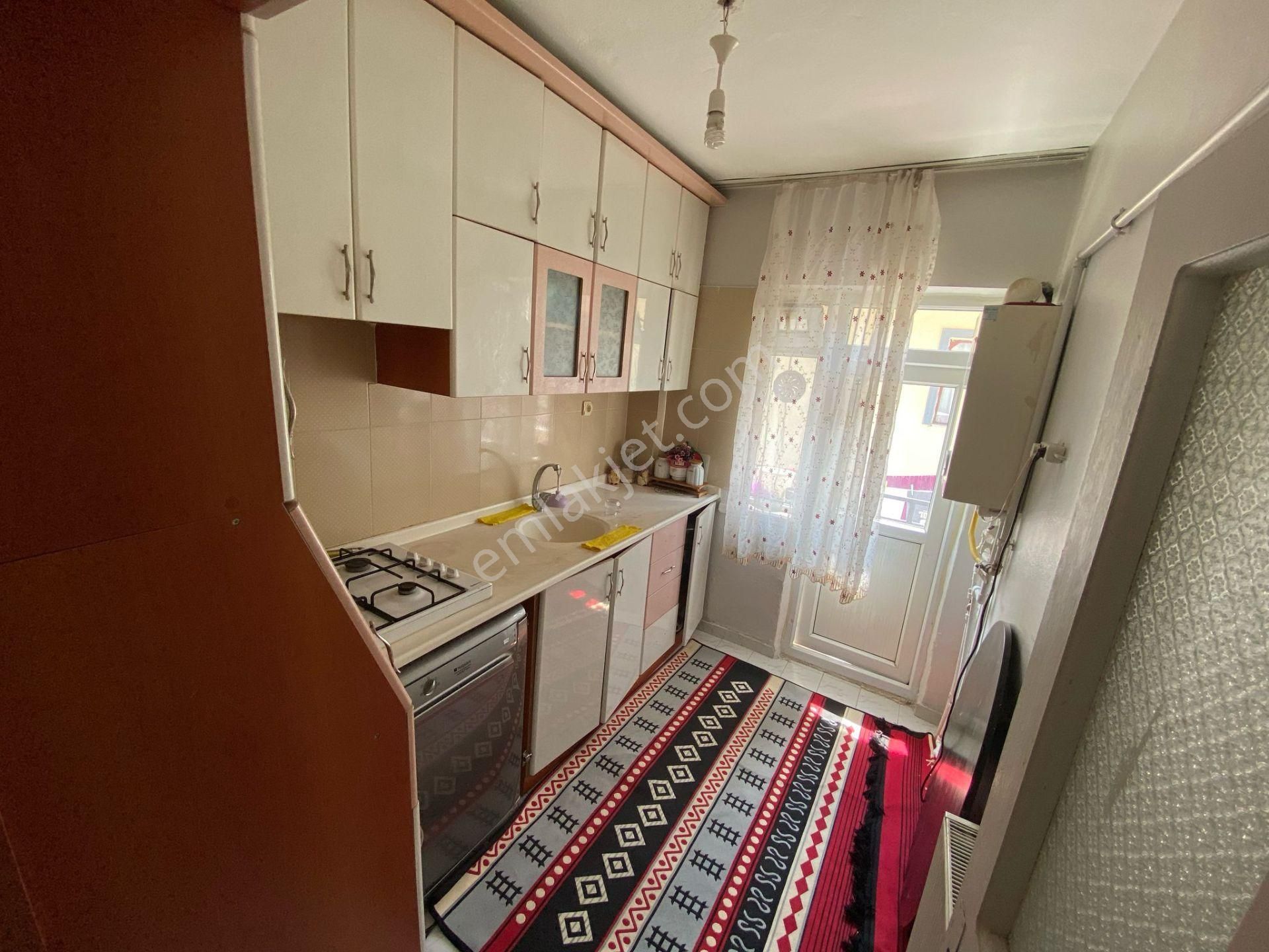 İstasyon Mah Merkeze-gimsaya Yakın Yapılı Güney Cephe 3+1