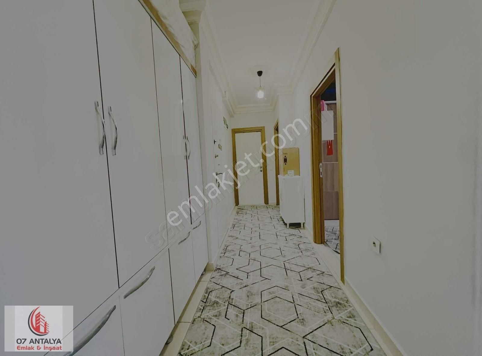 Gazi Tahtakale Yanı Bölgenin Geniş 3+1 Doğalgaz Cambalkon Asansö