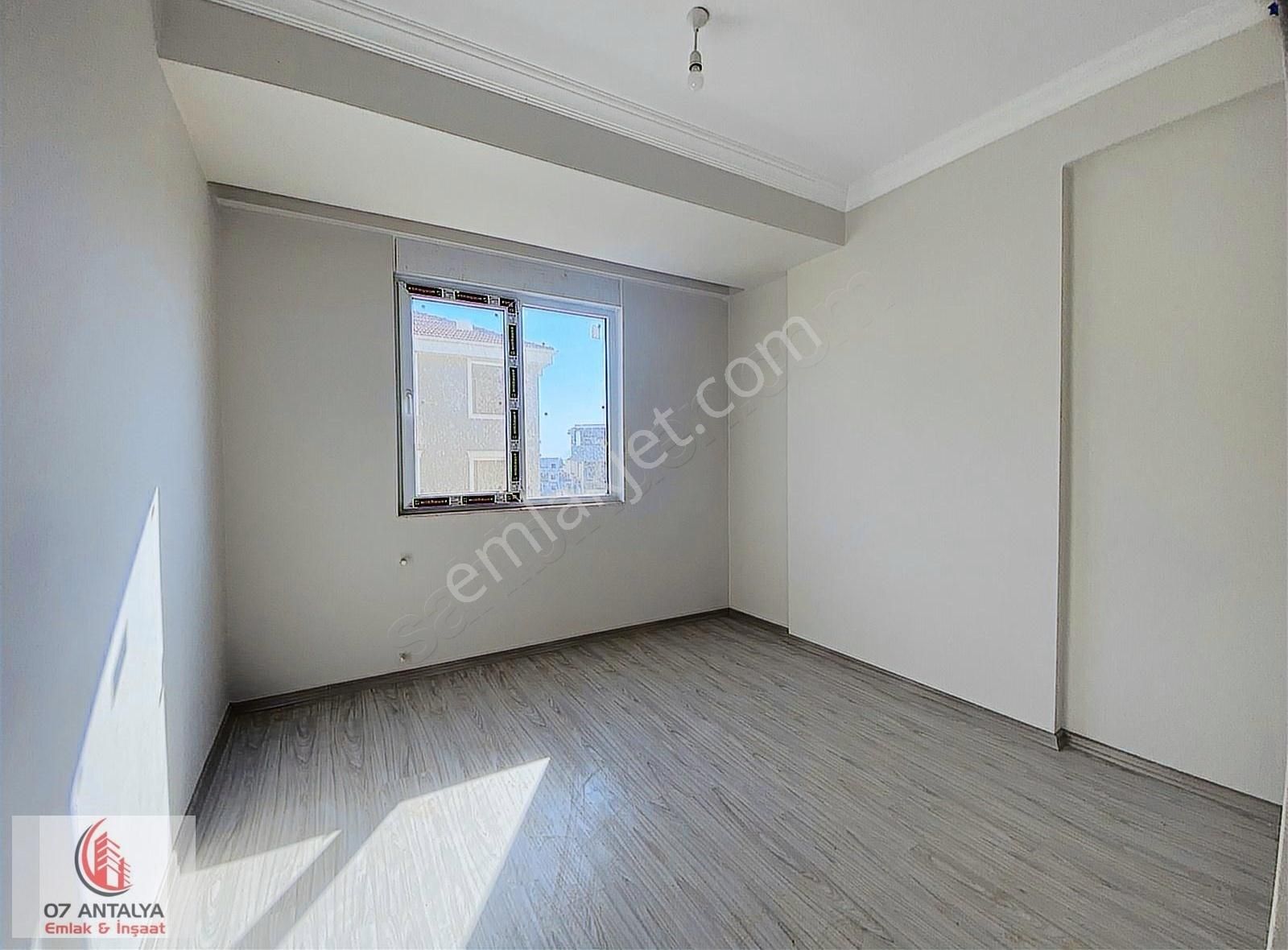 Çamlıbelde Arakatta Asansörlü Sıfır 105m2 2+1