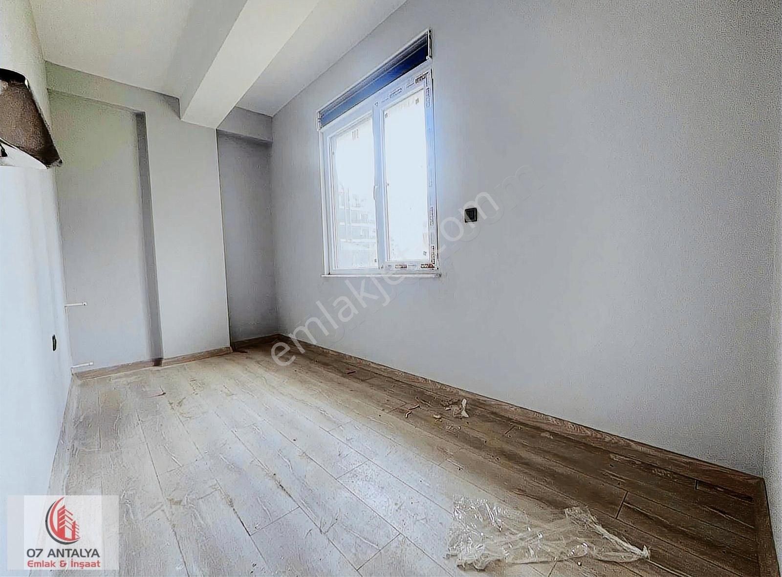 Göksu Da Havuzlu Güvenlikli Bahçe Kullanımlı 3+1 Daire