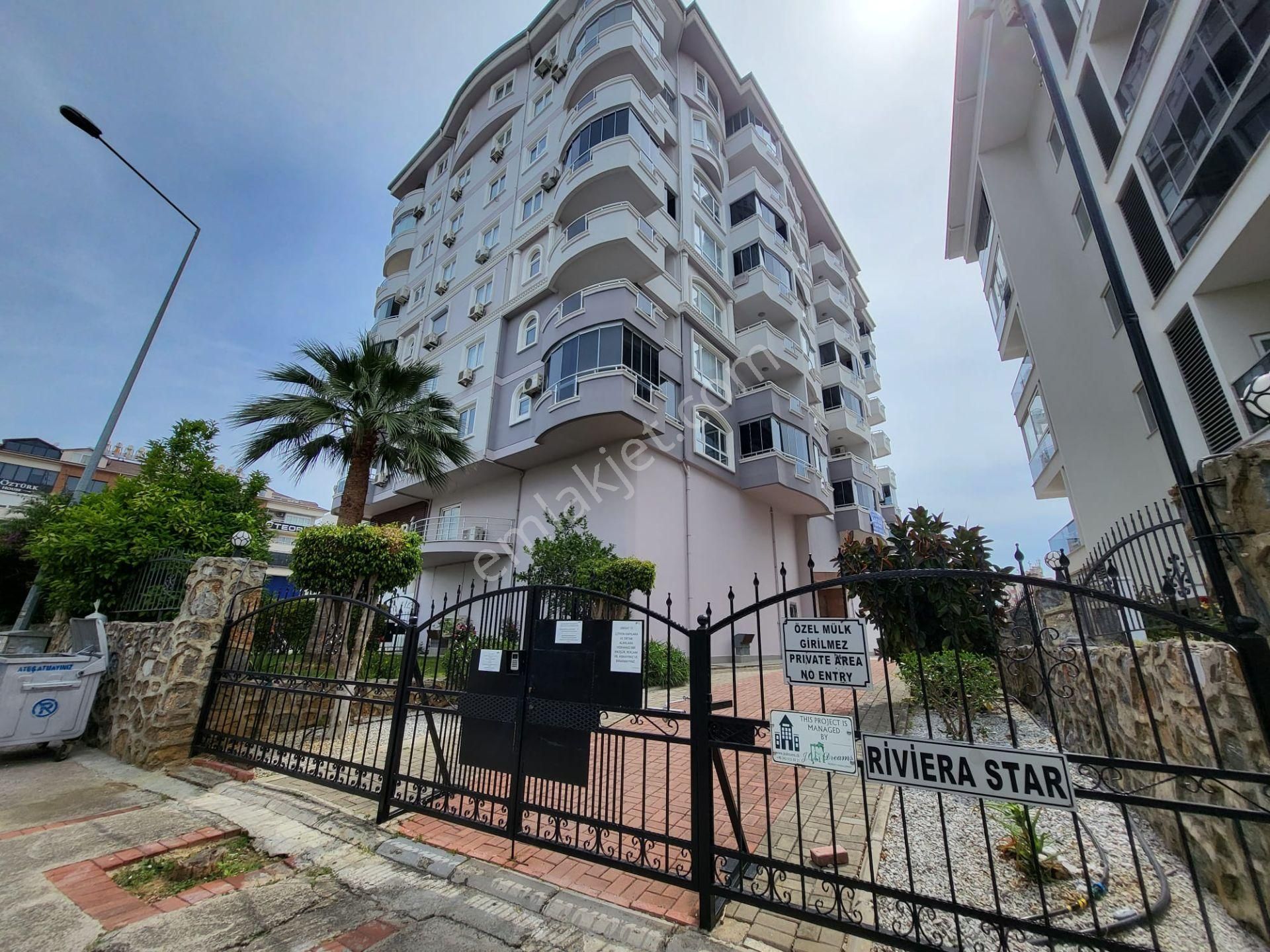 Alanya Cumhuriyet Site İçerisinde Eşyalı Satılık 2+1 Daire
