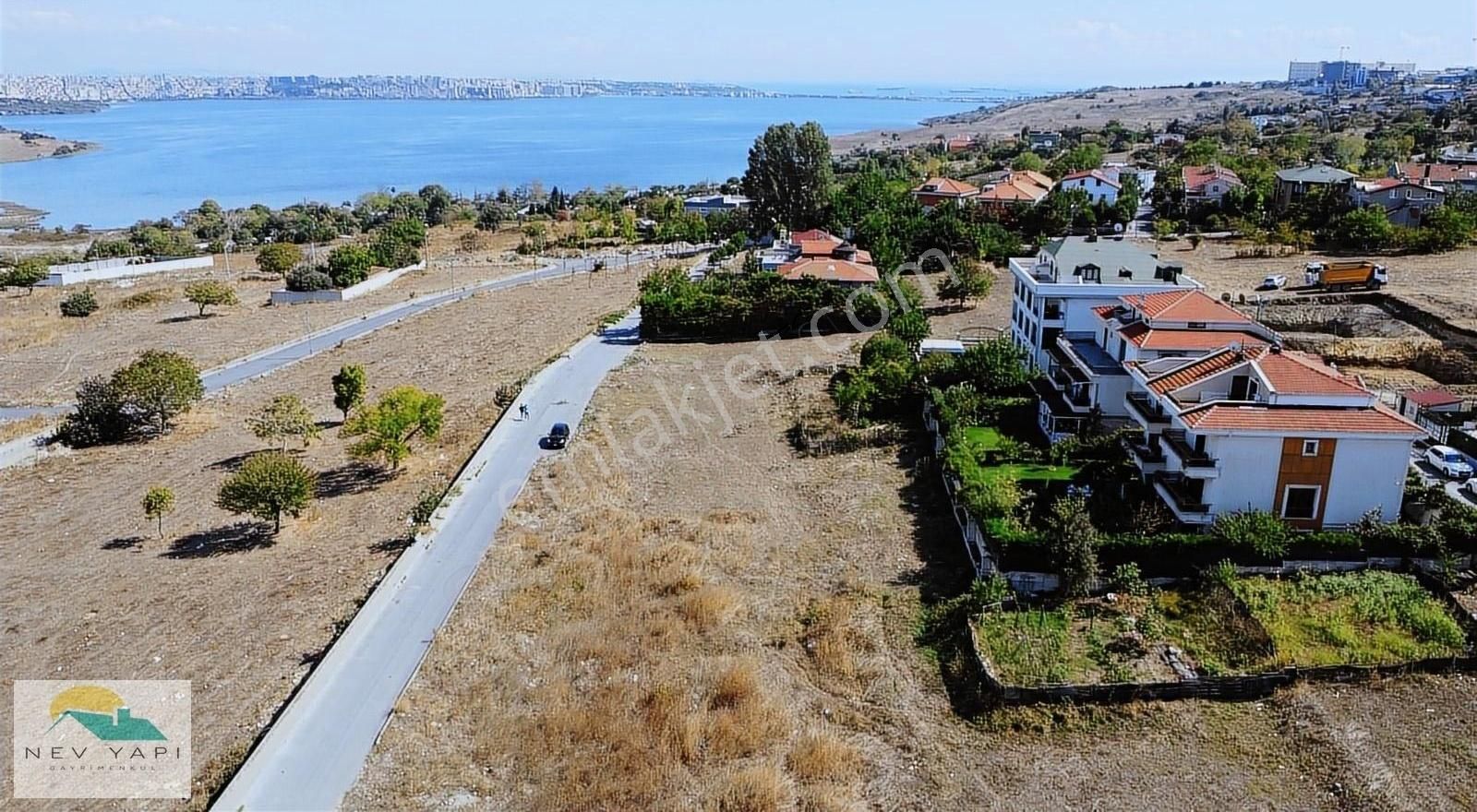 ** Nev Yapı Arsa Ofisinden 1119 M² Göl Manzaralı İmarlı Arsa **