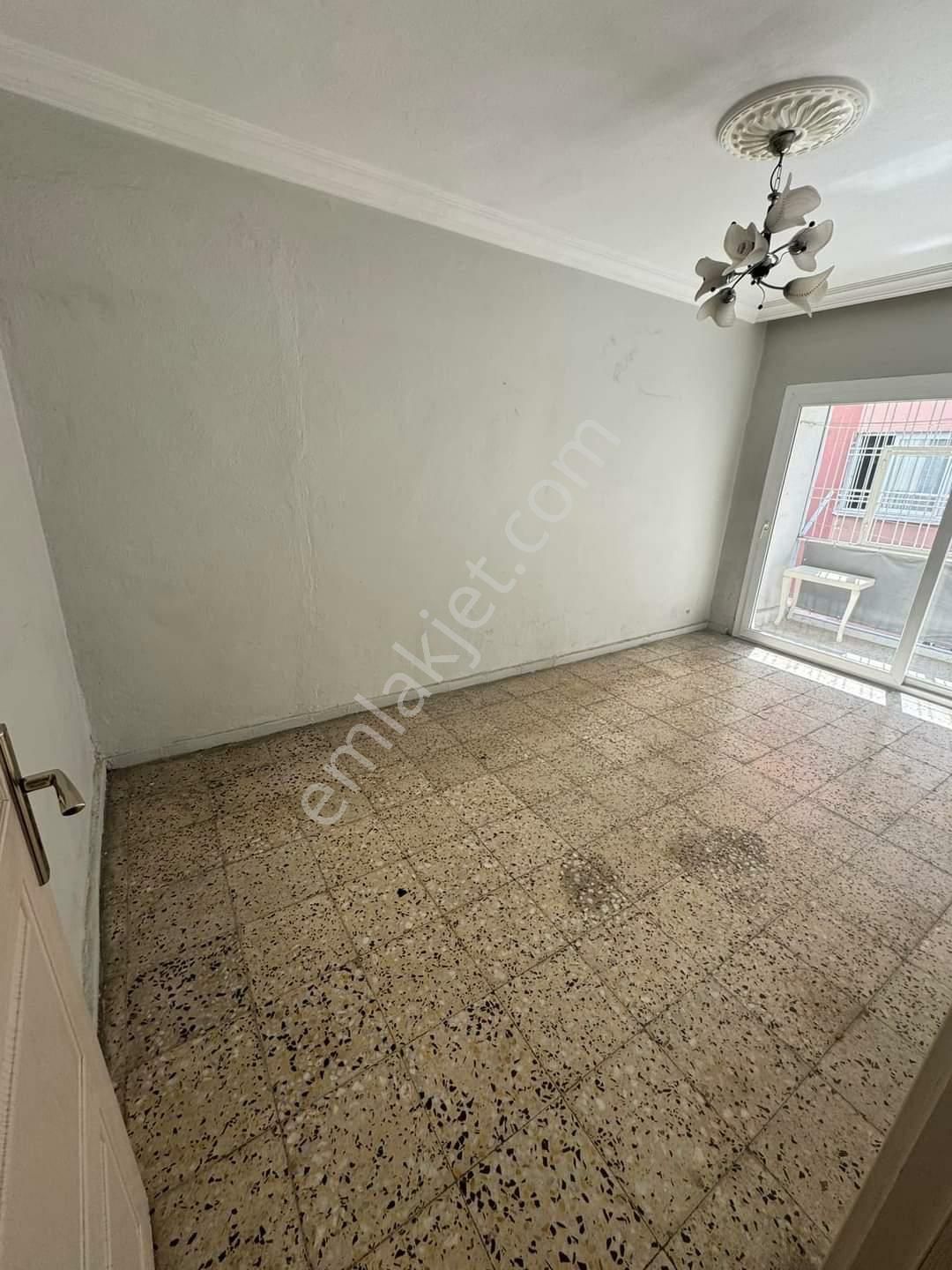 Tarsus Avm Karsısı 3+1daire 140mt Kare Satılıktır