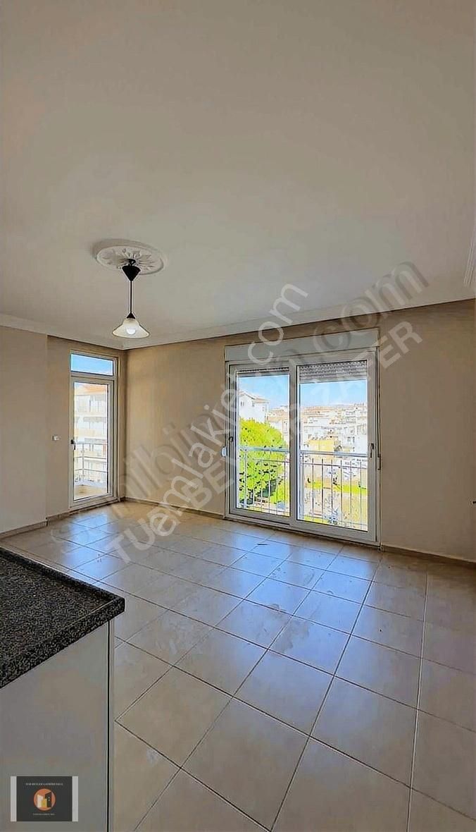Tur-beylerden Sarılarda Ultra Geniş Asansörlü Kiralık 2+1 Daire