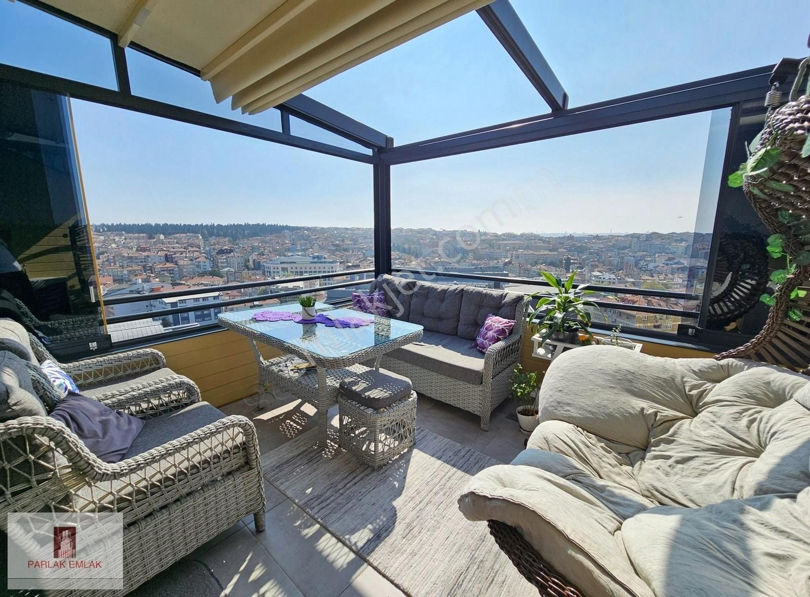 Parlak ' Tan Üsküdar Merkezde 4+1 Keyifli Teraslı * Dublex Daire