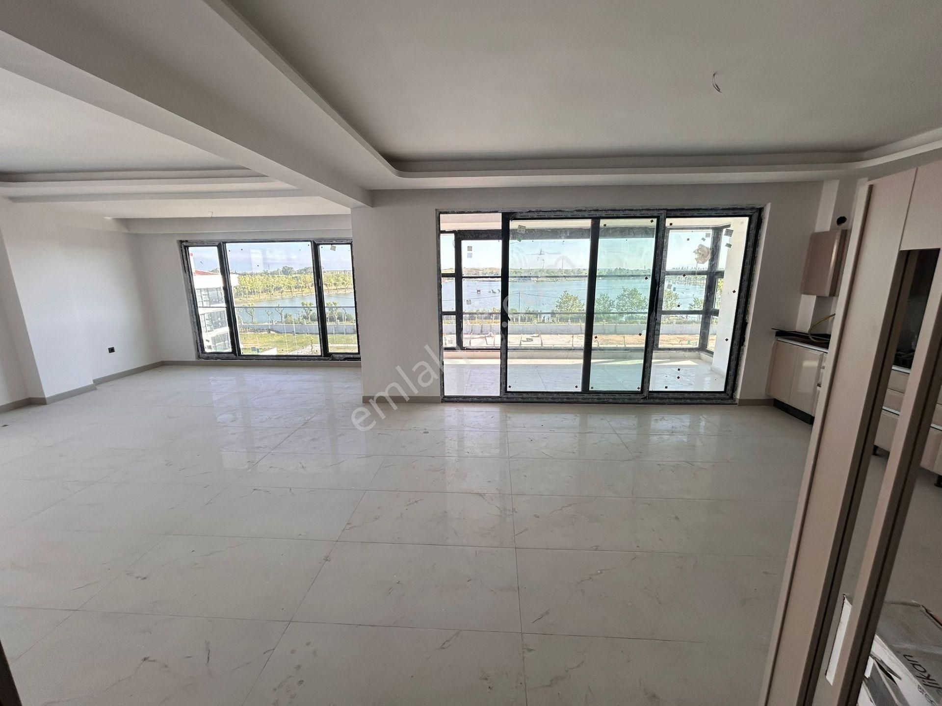 Önerlerde Lüx Site İçinde Satılık 3+1 Göl Manzaralı Daire - Görsel 3