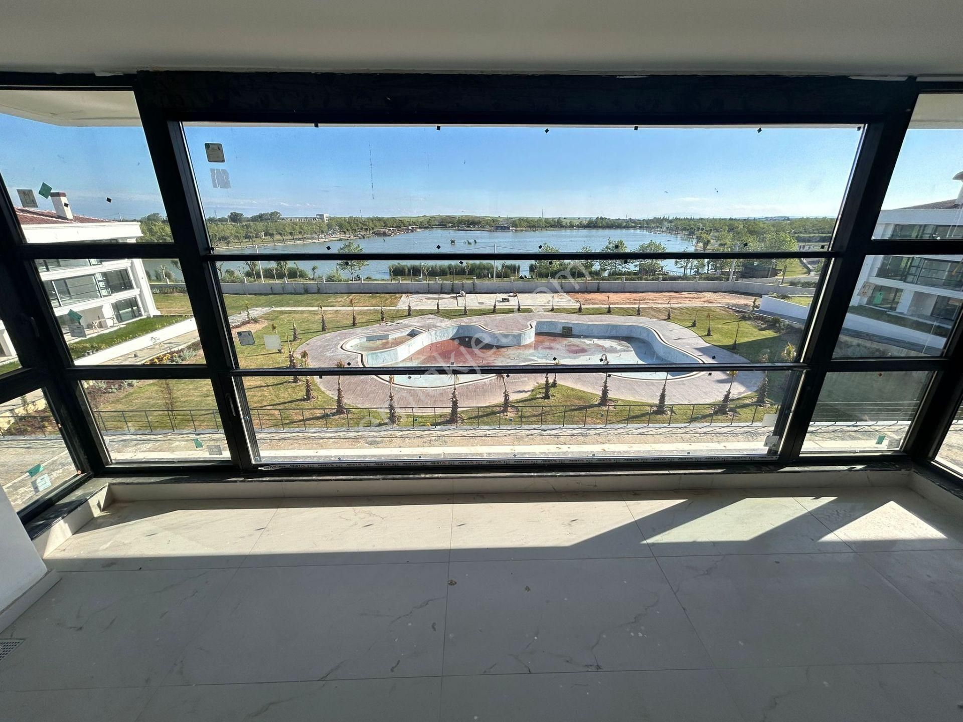 Önerlerde Lüx Site İçinde Satılık 3+1 Göl Manzaralı Daire - Görsel 5