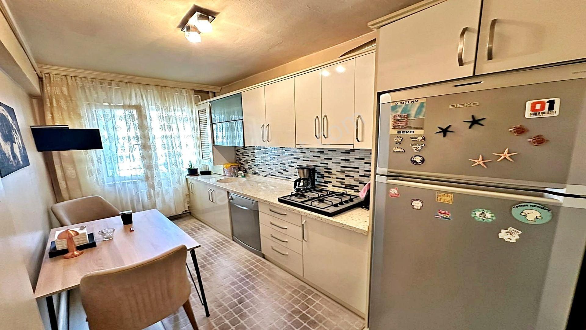 İncirli Salı Pazarı İçinde Yüksek Giriş Altında Daire Masrafsız!