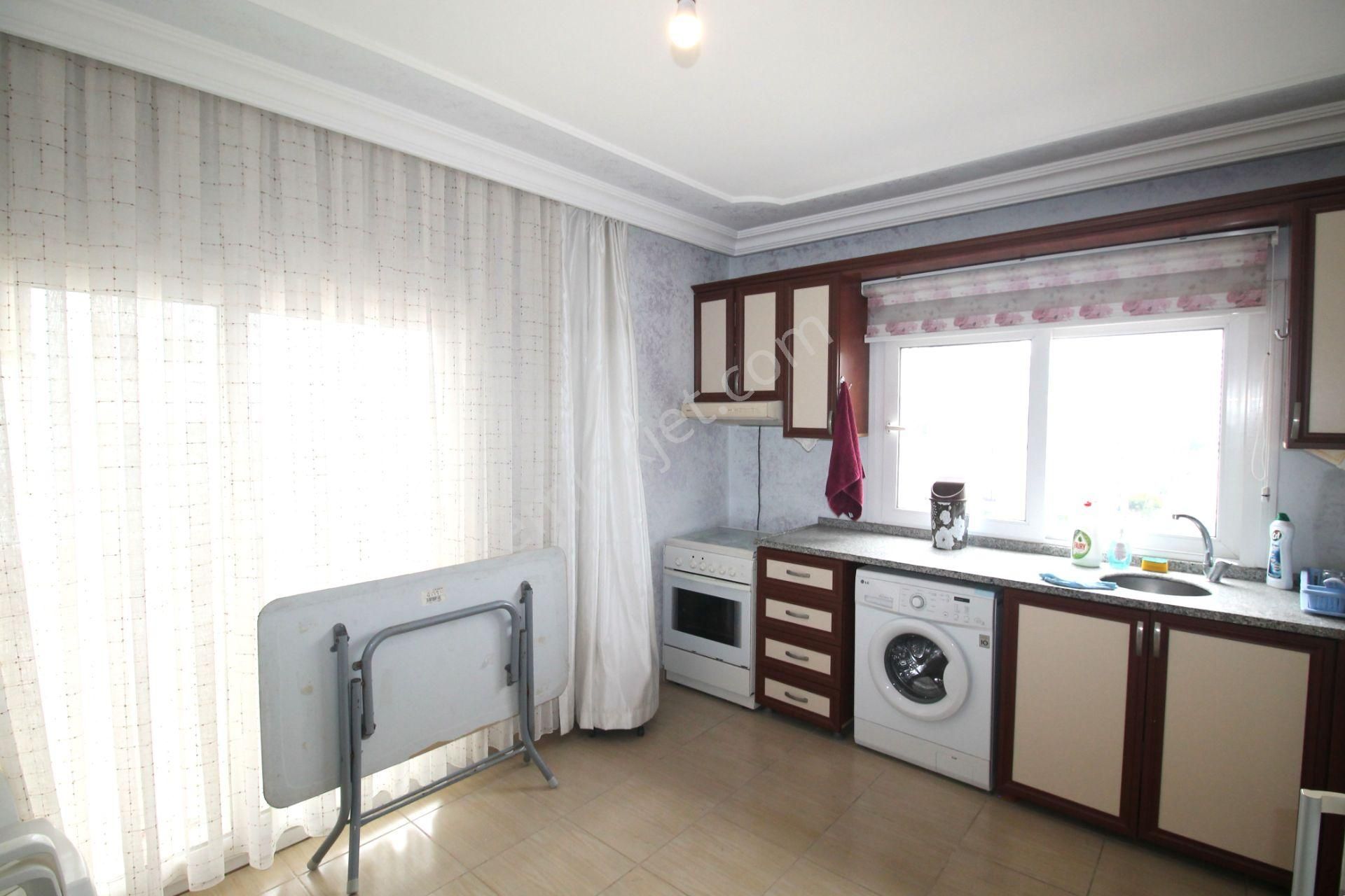 Retro’dan Martı Otel Civarı Deniz Manzaralı Full Eşyalı Kiralık 3+1