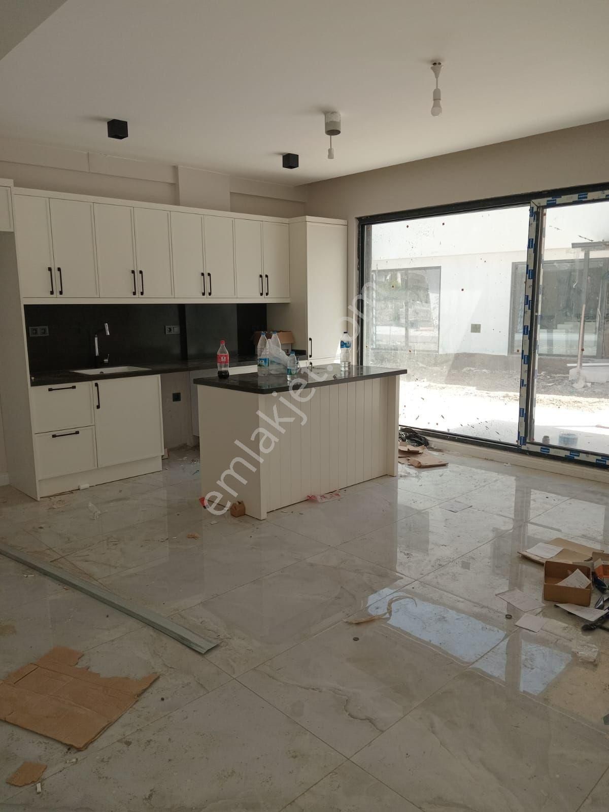 Dalaman Karaçalı Mahallesindenezih Sitede Villa