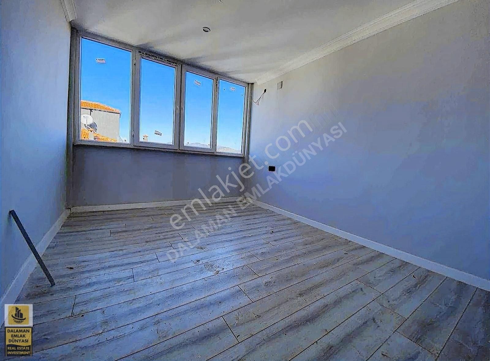 Dalaman Emlak Dünyasından Satılık Havuzlu Dublex 3+1 Daire