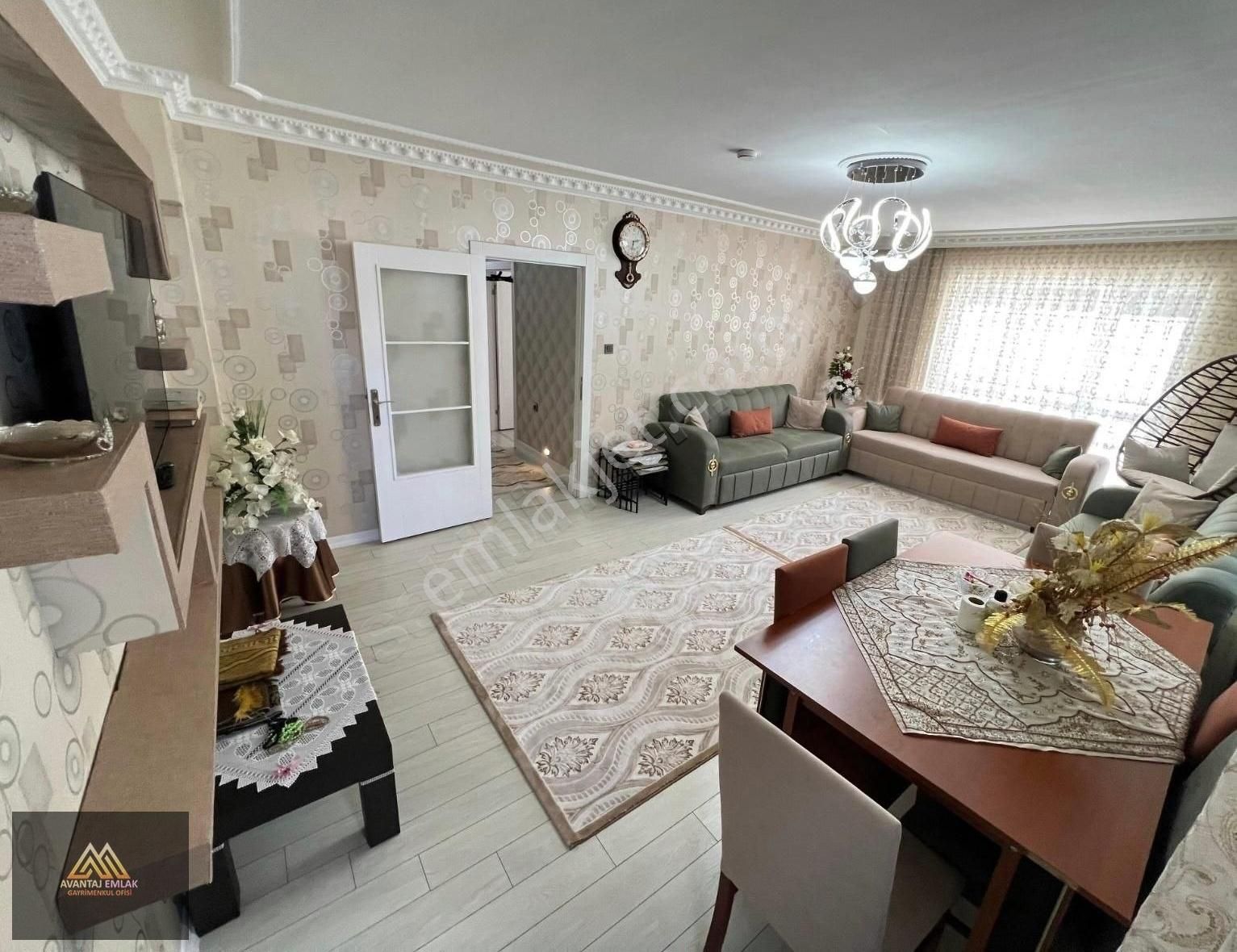 Avantaj Dan Katta Süper Konum Full Yapılı Okul Pazar Yakını 3+1