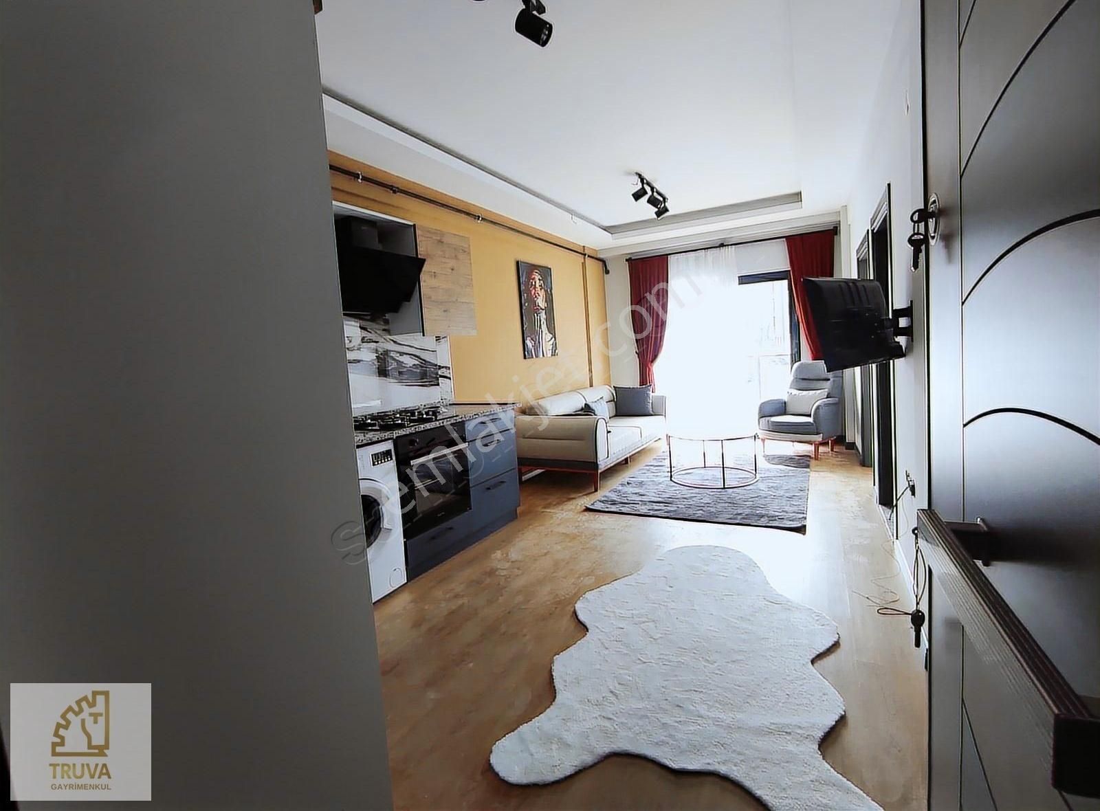 Truva//uğur'dan Caddeye Cephe Ara Kat ,eşyalı 1+1 Daire