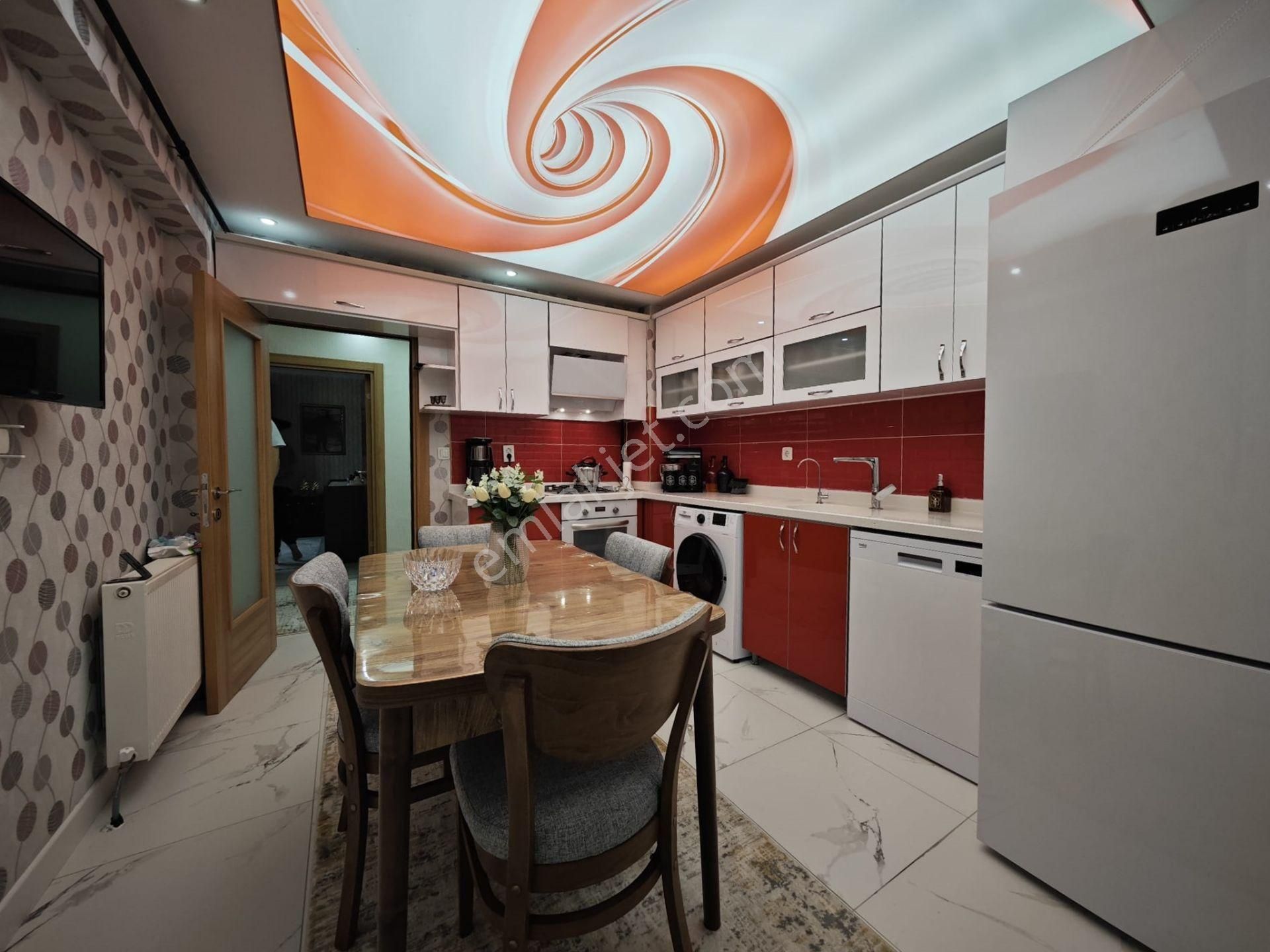 Feridunçelik'te Full+full Yapılı Asansörlü 3+1 Katta Satılık Daire !! - Görsel 6