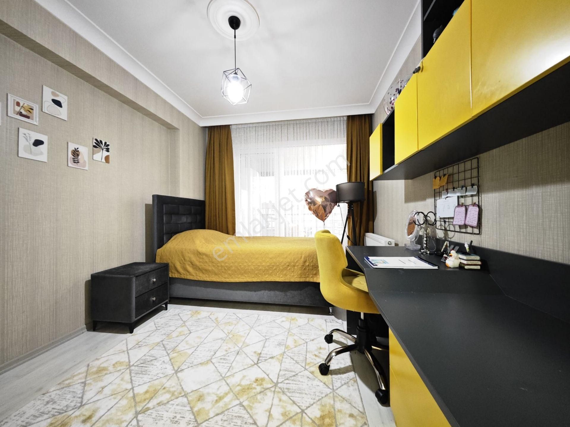 Feridunçelik'te Full+full Yapılı Asansörlü 3+1 Katta Satılık Daire !! - Görsel 14