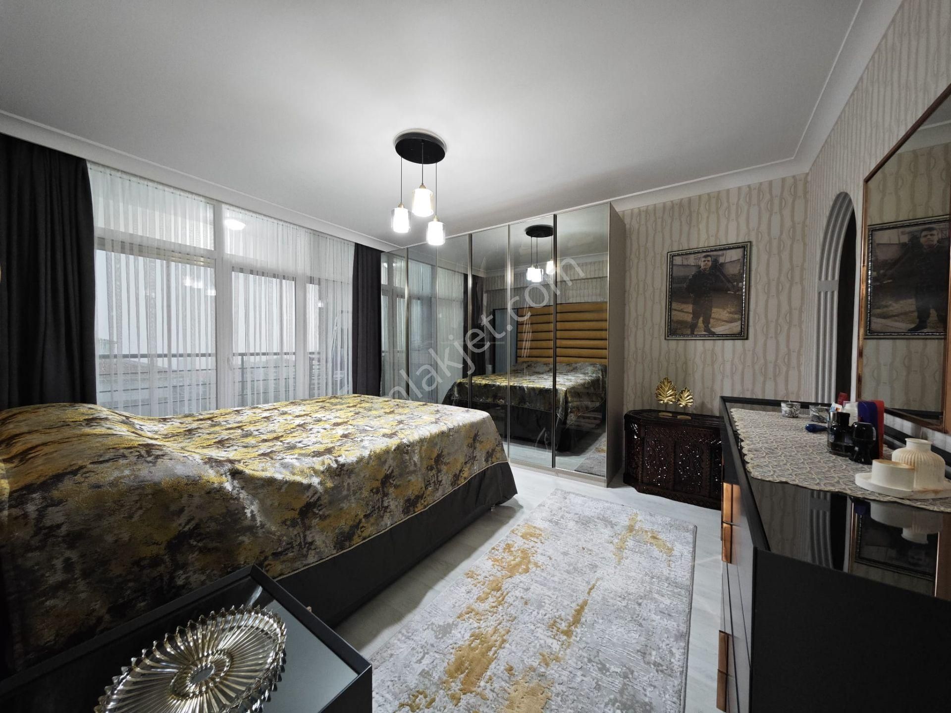 Feridunçelik'te Full+full Yapılı Asansörlü 3+1 Katta Satılık Daire !! - Görsel 13