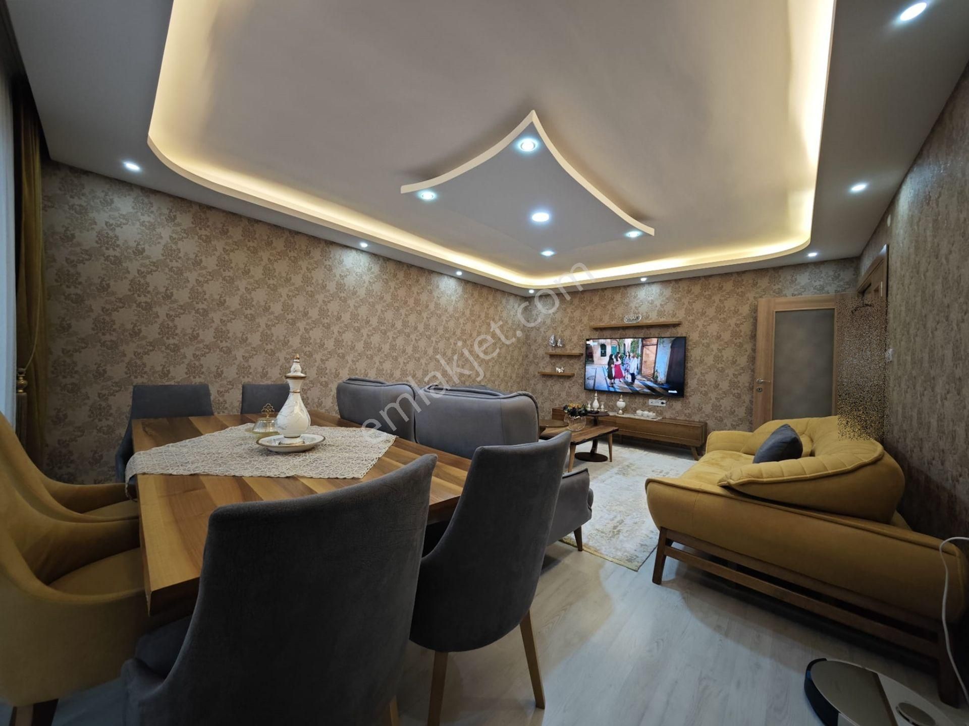 Feridunçelik'te Full+full Yapılı Asansörlü 3+1 Katta Satılık Daire !! - Görsel 3