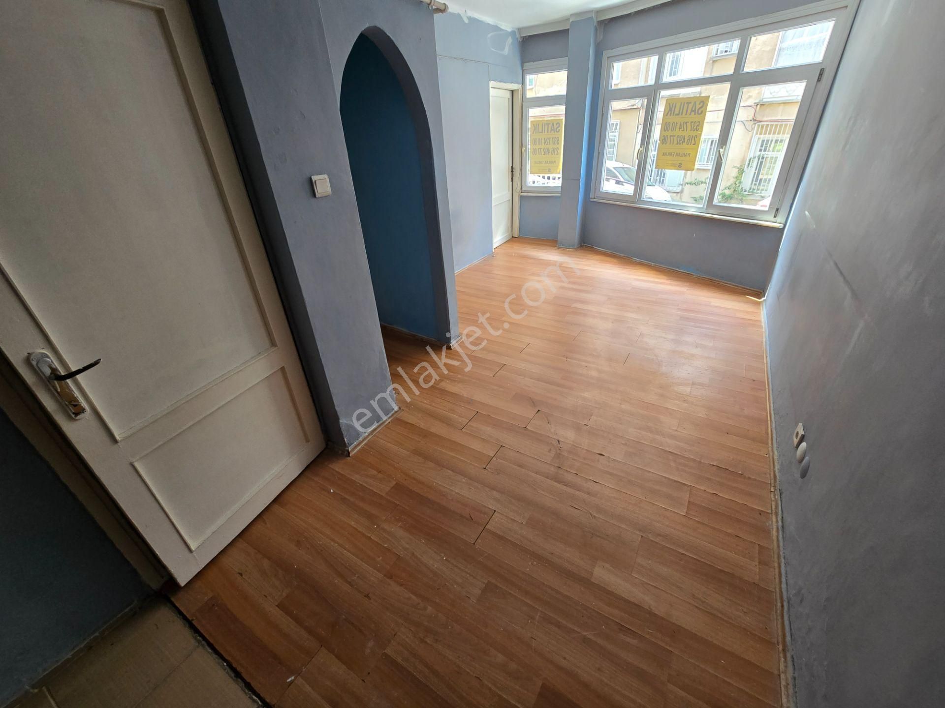 Deluxe 26 ' Dan Sultantepede Yüksek Giriş Balkon 2+1 60 M2 Daire