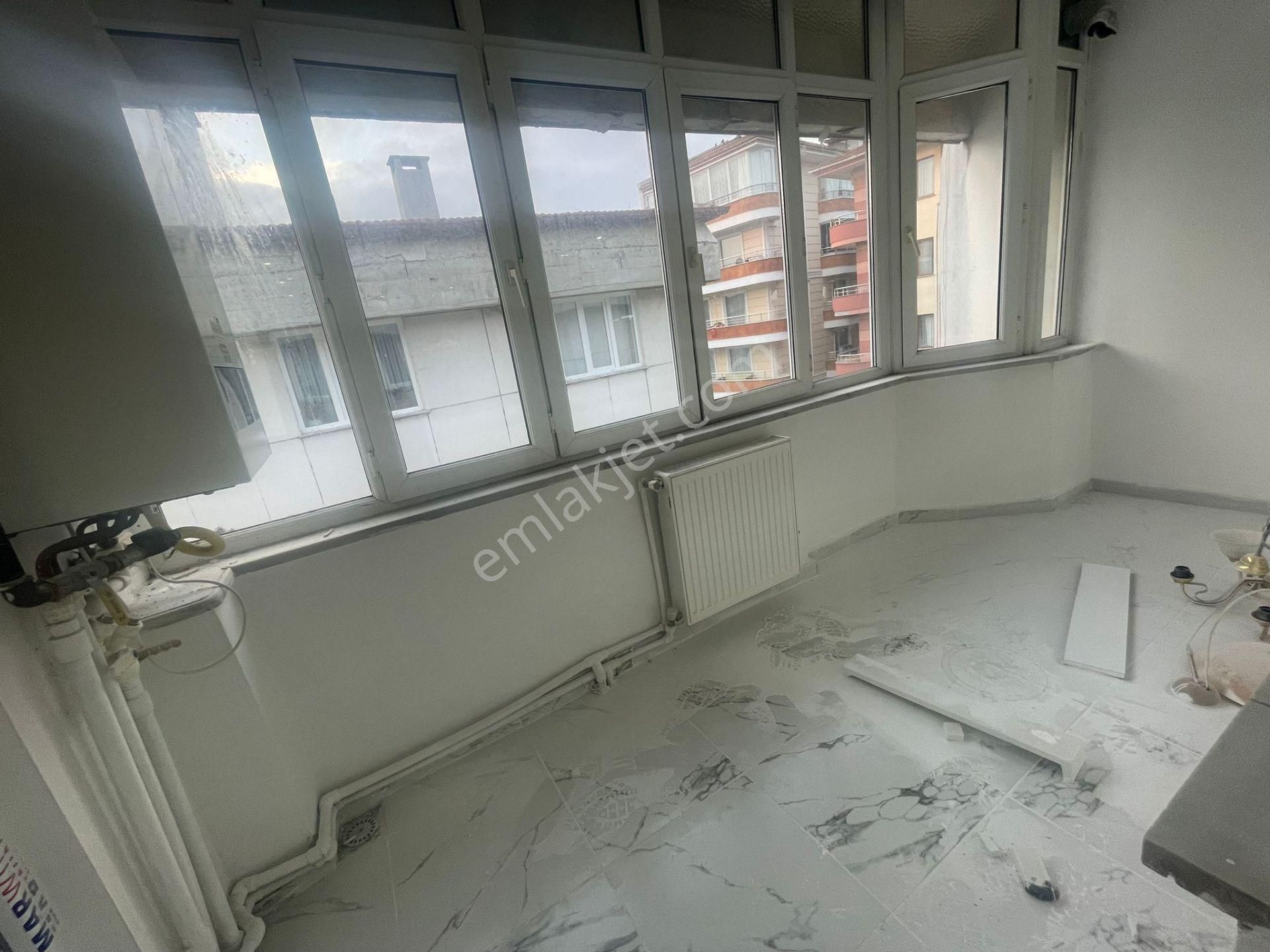 Çorlu Muhuttin Mah Satılık Ara Katta 3+1 Fırsat Daire