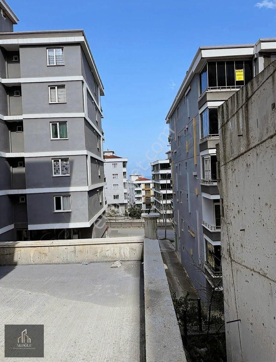 Körfez Mahallesin'de Ulaşıma Yakın Satılık 1+1