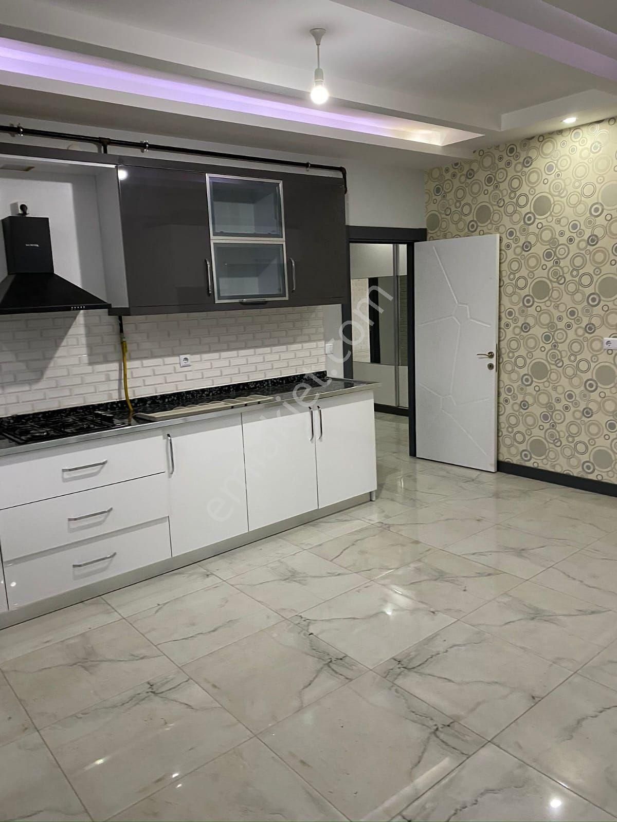 Zara Gayrimenkul'den Havaalanı Işıkları Civarı 3+1 Satılık Lüks Daire