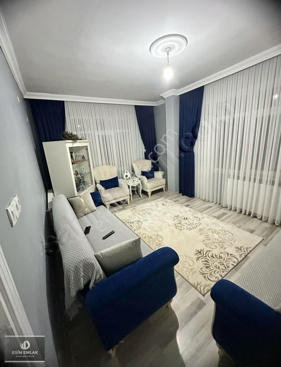Kültür Merkezine Yakın İçi Yapılı Geniş Satılık Daire