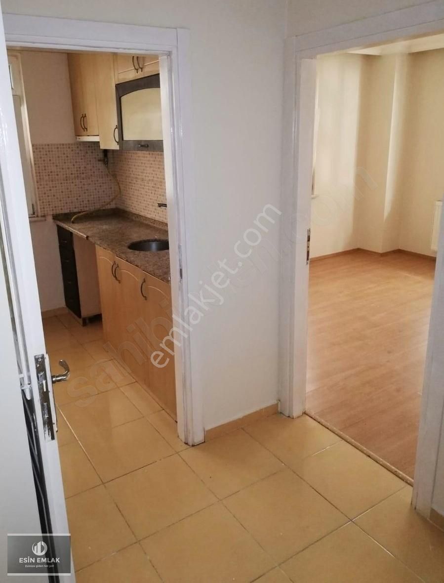 Kaynarca Mah E5 200 Metre 2+1 Yüksek Giriş Satılık Daire